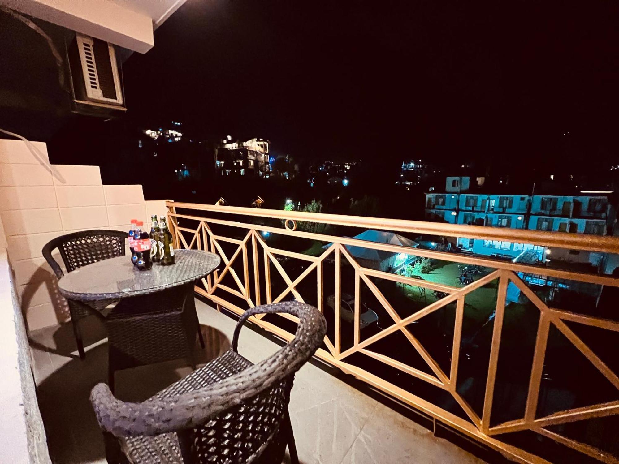 מנאלי Hill River Resort By West Western מראה חיצוני תמונה