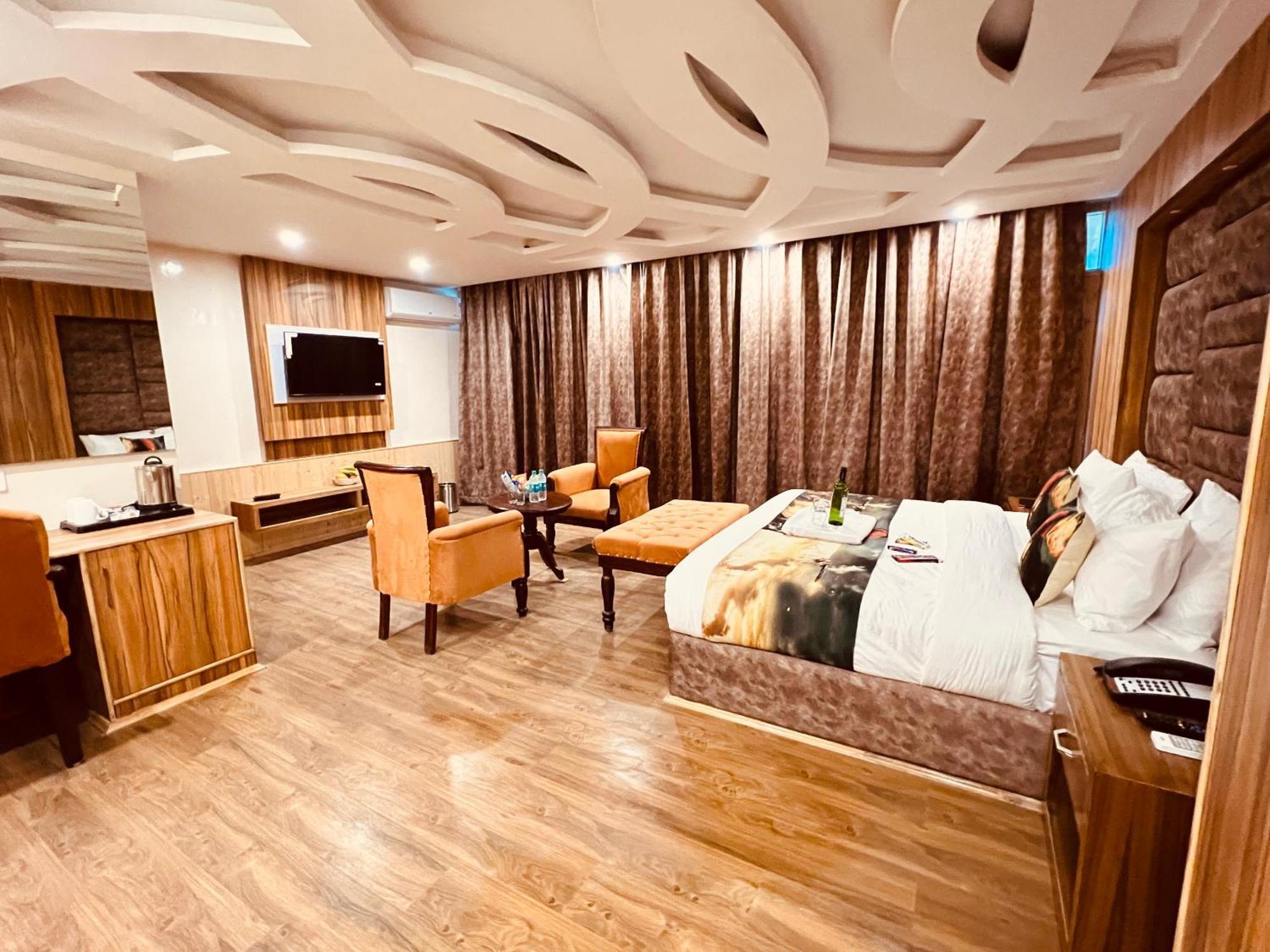 מנאלי Hill River Resort By West Western מראה חיצוני תמונה
