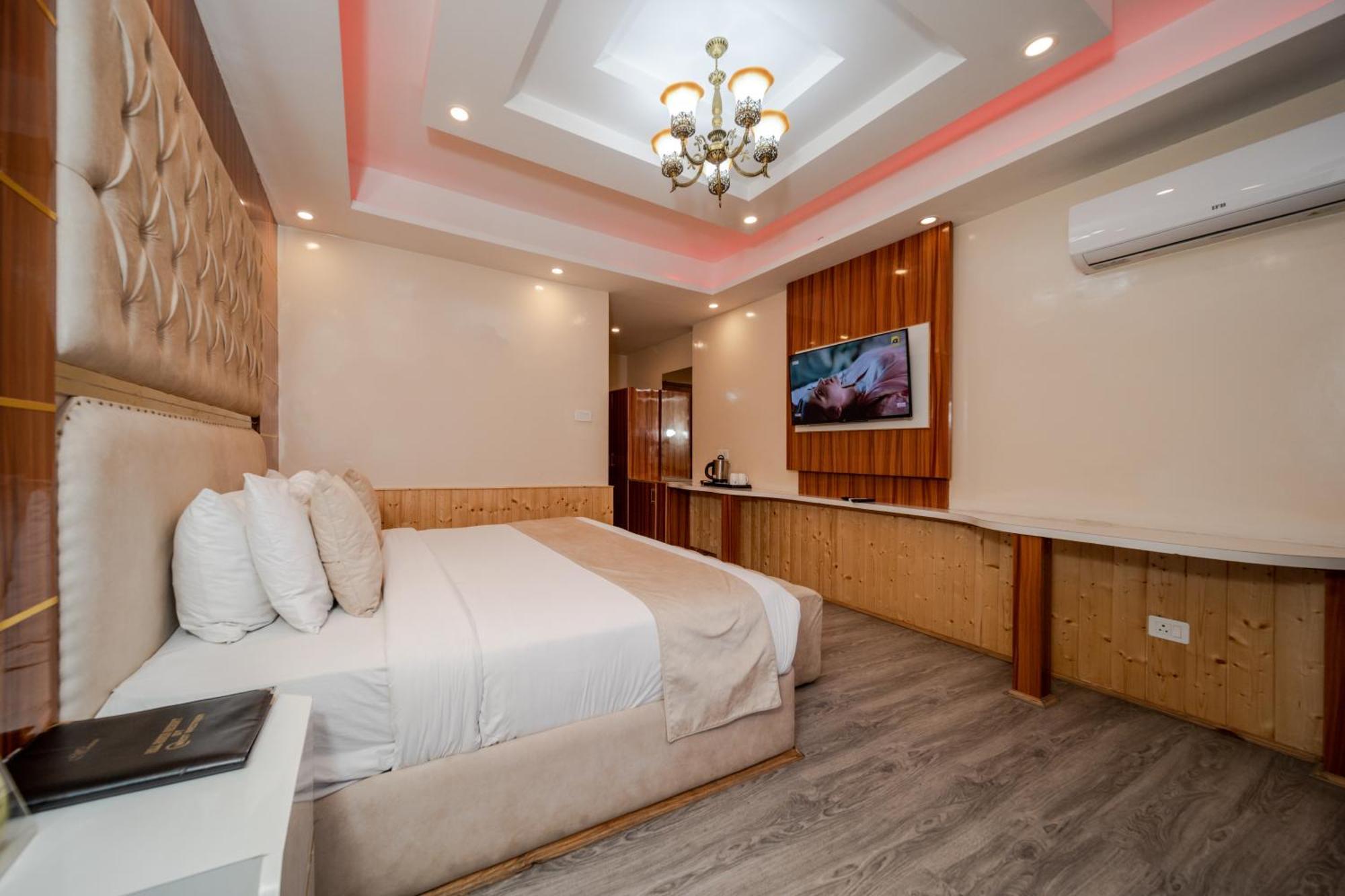 מנאלי Hill River Resort By West Western מראה חיצוני תמונה